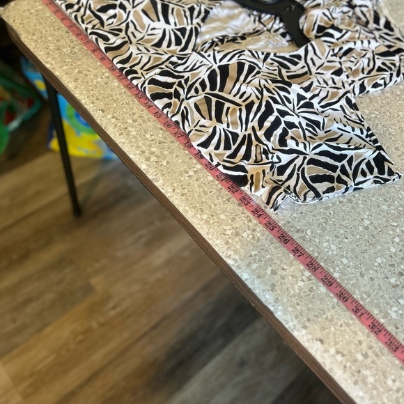 LOFT Beach Neutral Tropical Romper XL - Picture 10 of 11